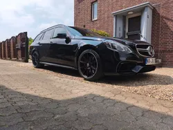 Schwarz Gebraucht 2014 Mercedes E63S AMG AMG Kombi | 40.890 € (Superpreis)