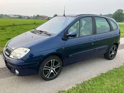 Blau Gebraucht 2001 Renault Scénic Privilege Van / Kleinbus | 1.000 € (Superpreis)