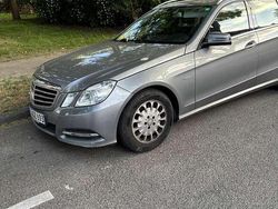 Grau Gebraucht 2010 Mercedes E250 Kombi | 8.250 € (Guter Preis)
