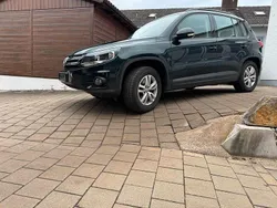 Grün Gebraucht 2011 VW Tiguan Track & Field SUV | 9.900 € (Etwas zu teuer)