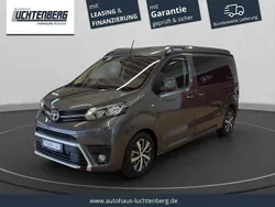 Grau Gebraucht 2023 Toyota Proace Verso Kombi | 47.950 €