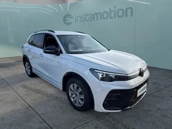 Weiß Gebraucht 2024 VW Tiguan Style SUV | 41.740 € (Fairer Preis)