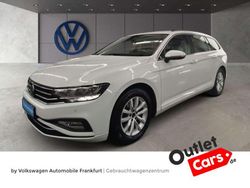 Weiß Gebraucht 2022 VW Passat Business Kombi | 21.470 € (Guter Preis)