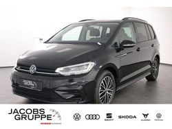 Schwarz Gebraucht 2024 VW Touran Highline Van / Kleinbus | 36.880 € (Fairer Preis)