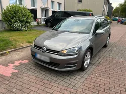 Grau Gebraucht 2014 VW Golf VII Kombi | 9.599 € (Fairer Preis)