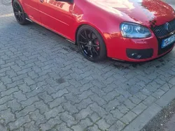 Rot Gebraucht 2006 VW Golf V GTI Kleinwagen | 6.600 €