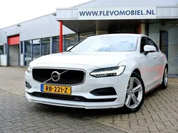 Weiß Gebraucht 2017 Volvo S90 Momentum Limousine | 18.650 € (Fairer Preis)