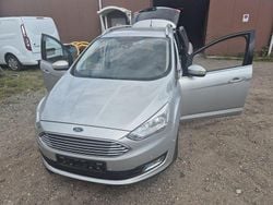 Silber Gebraucht 2017 Ford Grand C-Max Titanium Van / Kleinbus | 9.999 € (Fairer Preis)