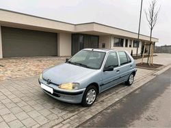 Blau Gebraucht 2001 Peugeot 106 Kleinwagen | 899 € (Fairer Preis)