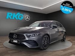 Schwarz Gebraucht 2025 Mercedes A200 AMG Limousine | 40.230 €
