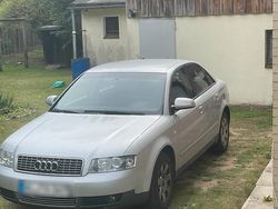 Grau Gebraucht 2001 Audi A4 Limousine | 1.650 € (Guter Preis)