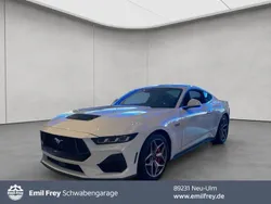 Oxford white Neu 2025 Ford Mustang GT Fastback Coupé | 56.980 € (Guter Preis)