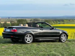 Schwarz Gebraucht 2004 BMW 320 Cabriolet Cabrio | 8.999 € (Fairer Preis)