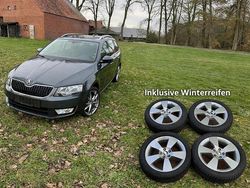Grau Gebraucht 2015 Skoda Octavia Elegance Kombi | 8.600 € (Guter Preis)