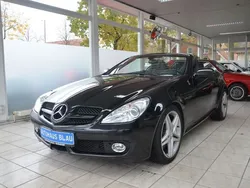 Obsidianschwarz metalliclack Gebraucht 2010 Mercedes SLK350 Cabrio | 16.990 € (Fairer Preis)