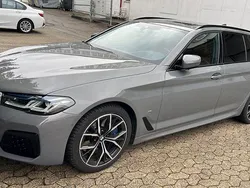 Grau Gebraucht 2021 BMW 540 M Sport Kombi | 39.900 € (Guter Preis)