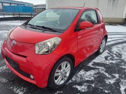 Rot Gebraucht 2009 Toyota iQ Kleinwagen | 3.890 € (Superpreis)