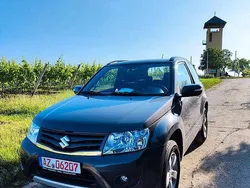 Grau Gebraucht 2014 Suzuki Grand Vitara Comfort SUV | 17.800 € (Teuer)