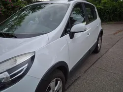 Weiß Gebraucht 2013 Renault Scénic III Van / Kleinbus | 9.550 €