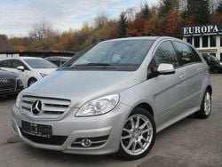 Silber Gebraucht 2009 Mercedes B200 Van / Kleinbus | 7.900 € (Fairer Preis)