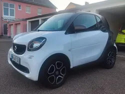 Weiß Gebraucht 2017 Smart ForTwo Coupé Coupé | 7.400 € (Fairer Preis)