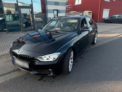 Schwarz Gebraucht 2014 BMW 320 Sport Line Limousine | 13.999 € (Fairer Preis)