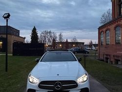 Weiß Gebraucht 2021 Mercedes E220 AMG Coupé | 40.200 € (Fairer Preis)