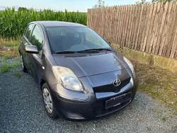 Grau Gebraucht 2008 Toyota Yaris Limousine | 1.900 € (Fairer Preis)
