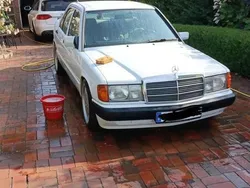 Weiß Gebraucht 1993 Mercedes 190 Limousine | 8.799 €