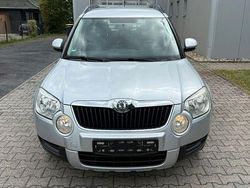 Silber Gebraucht 2010 Skoda Yeti Active SUV | 4.999 € (Fairer Preis)