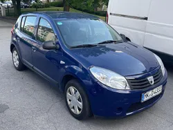 Blau Gebraucht 2009 Dacia Sandero Kleinwagen | 2.500 € (Fairer Preis)