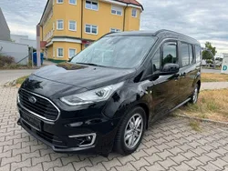 Schwarz Gebraucht 2019 Ford Grand Tourneo Connect Titanium Van / Kleinbus | 17.450 € (Guter Preis)