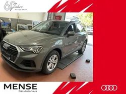 Chronosgrau Gebraucht 2022 Audi Q3 Ambiente SUV | 29.945 € (Fairer Preis)