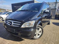 Schwarz Gebraucht 2011 Mercedes Viano Edition Van / Kleinbus | 17.997 € (Etwas zu teuer)
