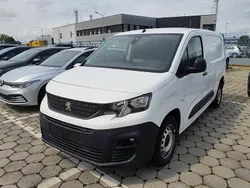 Blanc banquise Gebraucht 2021 Peugeot Partner Premium Van / Kleinbus | 15.900 € (Fairer Preis)