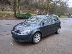 Blau Gebraucht 2009 VW Golf Plus Cross Comfortline Van / Kleinbus | 5.700 € (Etwas zu teuer)