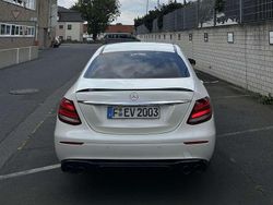 Weiß Gebraucht 2018 Mercedes E200 Avantgarde Limousine | 25.500 € (Teuer)