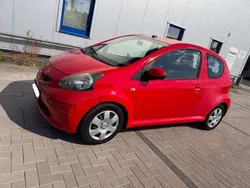 Rot Gebraucht 2007 Toyota Aygo Kleinwagen | 1.800 € (Guter Preis)