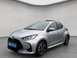 Grau Neu 2025 Toyota Yaris Hybrid Limousine | 25.990 € (Fairer Preis)