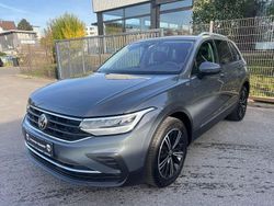 Grau Gebraucht 2021 VW Tiguan Active SUV | 24.950 € (Fairer Preis)