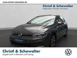 Delfingrau metallic Gebraucht 2023 VW Golf VIII Move Limousine | 24.608 € (Fairer Preis)