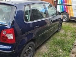 Blau Gebraucht 2003 VW Polo Basis Limousine | 700 € (Guter Preis)
