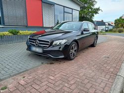Schwarz Gebraucht 2020 Mercedes E220 Avantgarde Kombi | 19.999 € (Superpreis)