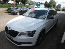 Weiß Gebraucht 2018 Skoda Superb SportLine Kombi | 8.950 € (Superpreis)