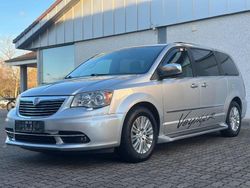 Silber Gebraucht 2012 Lancia Voyager Gold Van / Kleinbus | 9.900 € (Etwas zu teuer)