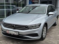 Gelb Gebraucht 2022 VW Passat Kombi | 20.990 € (Guter Preis)