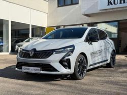 Rafale grau Gebraucht 2024 Renault Clio V Techno Limousine | 26.000 € (Teuer)