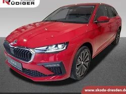 Rot Neu 2025 Skoda Scala Drive Kleinwagen | 30.600 € (Etwas zu teuer)