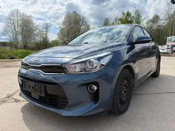 Blau Gebraucht 2017 Kia Rio DREAM-TEAM Edition Limousine | 7.799 € (Guter Preis)