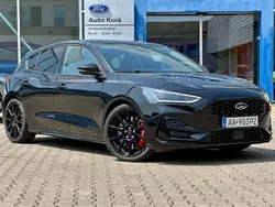 Schwarz Gebraucht 2023 Ford Focus ST Limousine | 33.250 € (Fairer Preis)